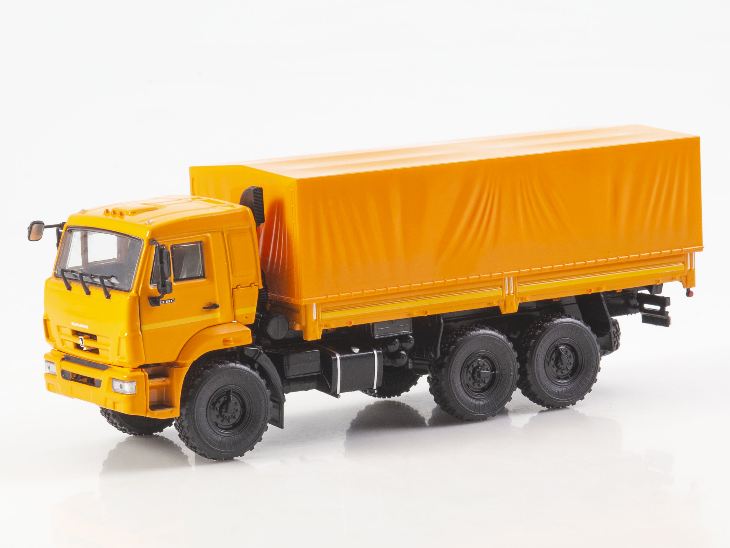 1:43 КАМАЗ-43118 рестайлинг, оранжевый - 104127