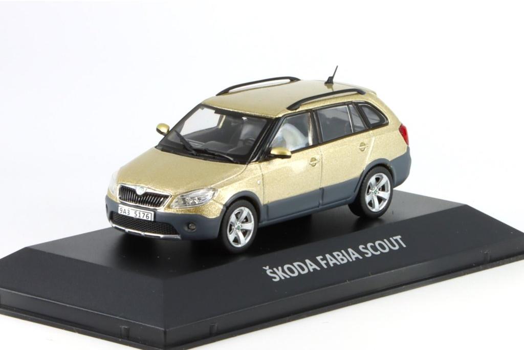 1:43 SKODA Fabia II Combi Scout (2010), gold - DEKALEJDOSKOP125