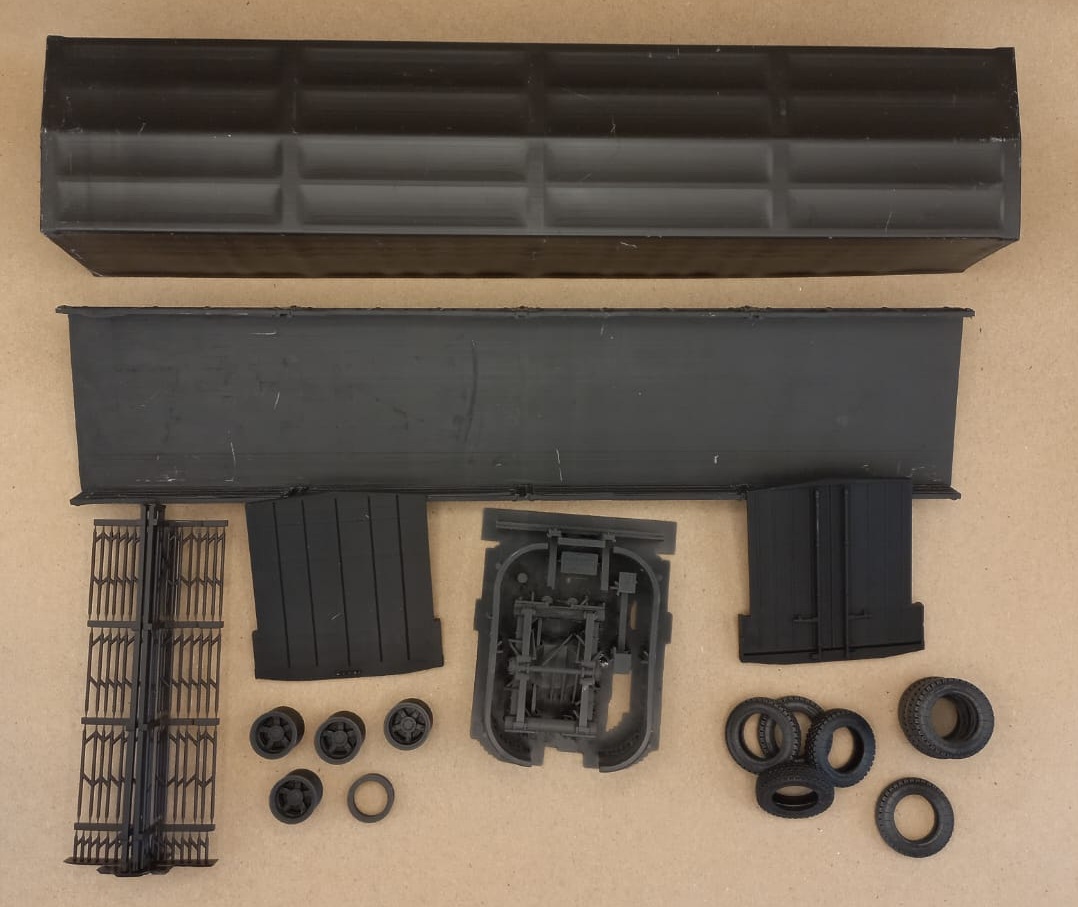 1:43 Сборная модель Нефаз-9334-00010-04 (Дальнобойщики -1) - ККN93341004