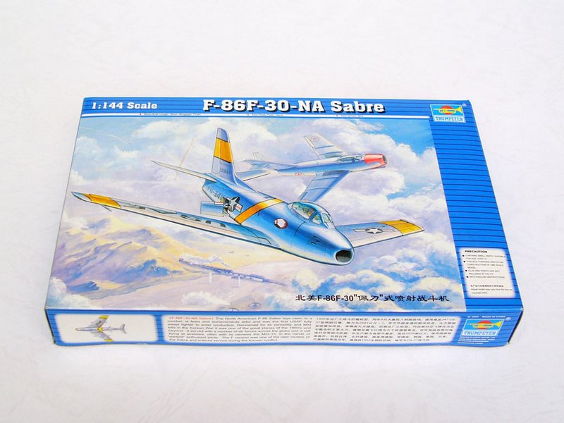1:144 Сборная модель Американский истребитель North American F-86F-30 Sabre - 01320