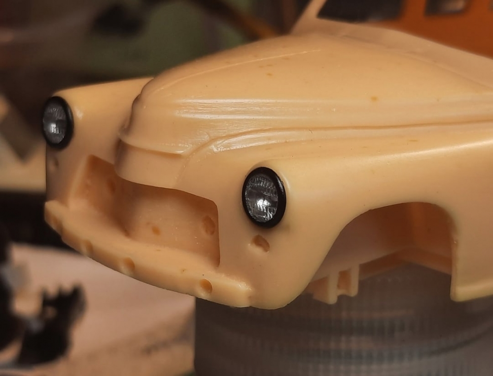 1:43 Корпус фары ФГ старого образца под линзу Ornst models 4мм. 8шт. - CT-LT049