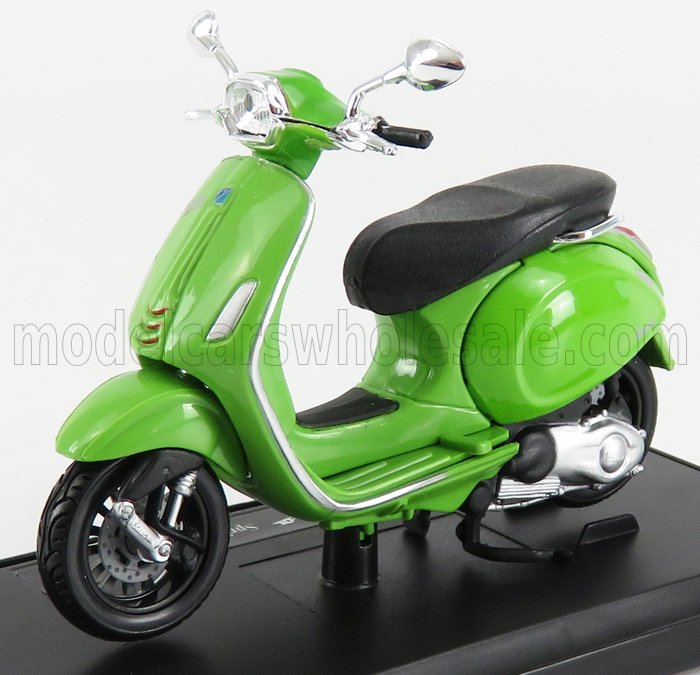 1:18 PIAGGIO Vespa 150 Abs (2018), Green - 16888G