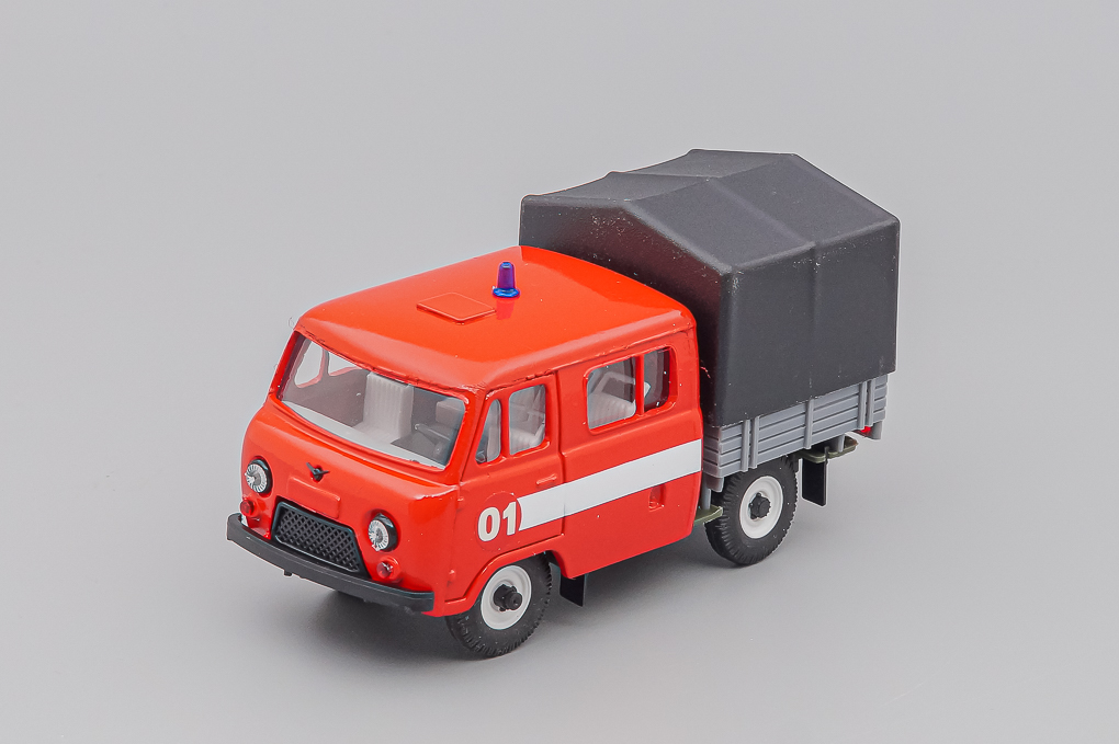 1:43 УАЗ 39094 пожарный, красный / серый - 15954 01