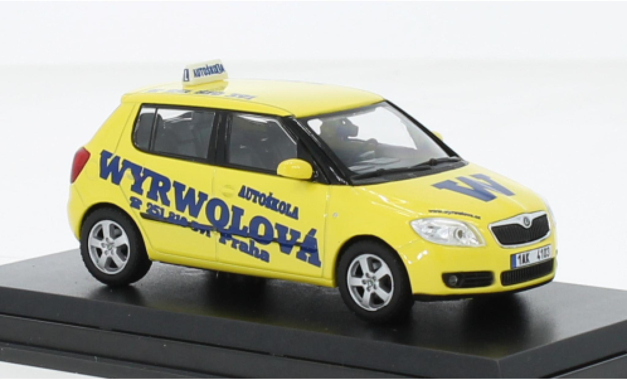 1:43 SKODA Fabia II (2006), Autoskola Wyrwolova - 008F10