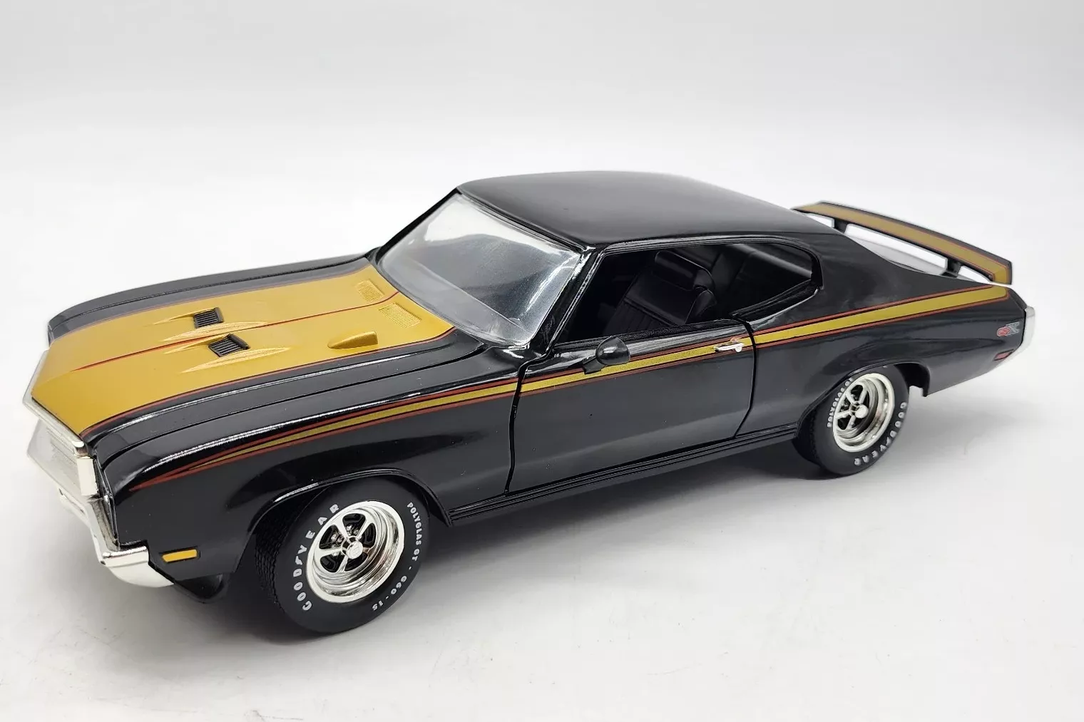 1:18 BUICK GSX (1971), black golden - 7604