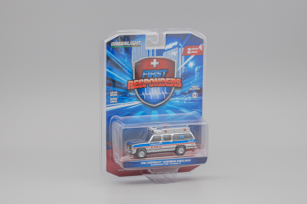 1:64 (Greenlight!) CHEVROLET Suburban Ambulance 'Glacier County EMS' Montana (1991), chrome - 67060BG