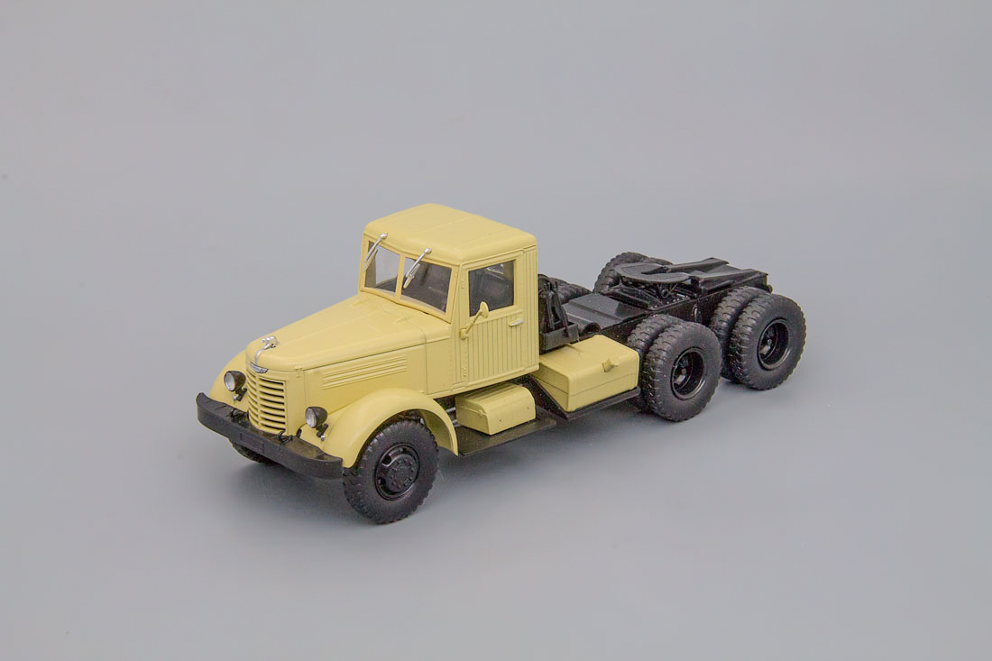 1:43 ЯАЗ-210Д седельный тягач с тяговой лебедкой, песочный - AB-1002Ж