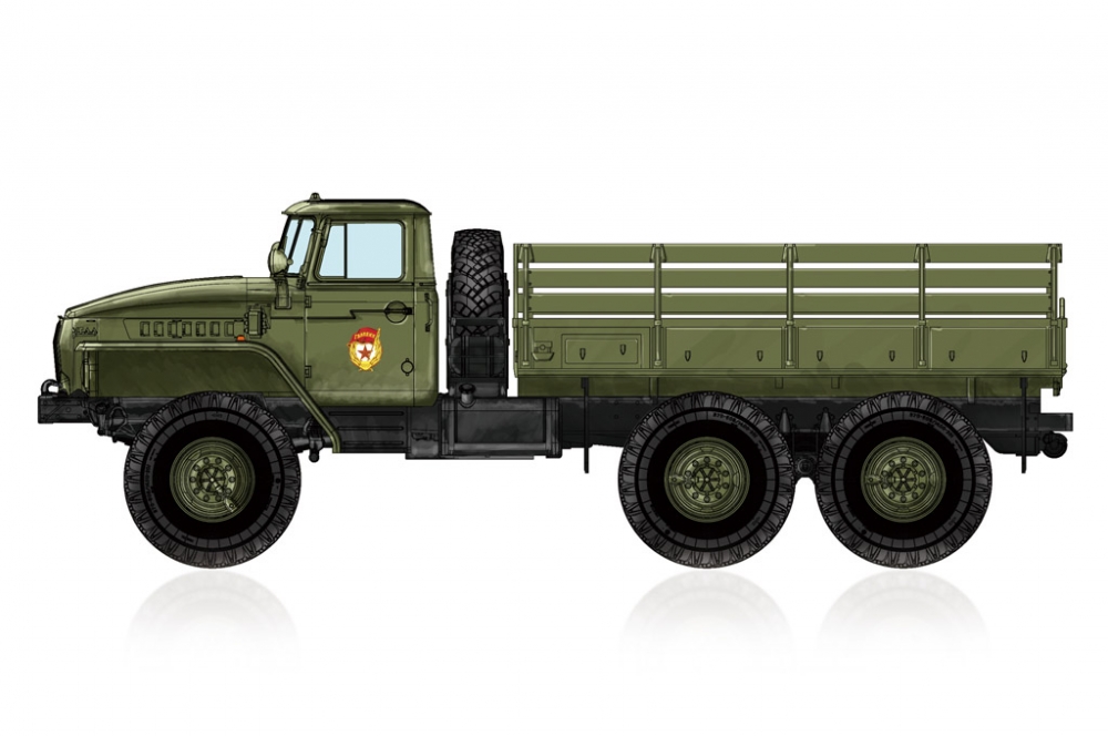 1:72 Сборная модель Армейский грузовик Russian URAL-4320 - 82930