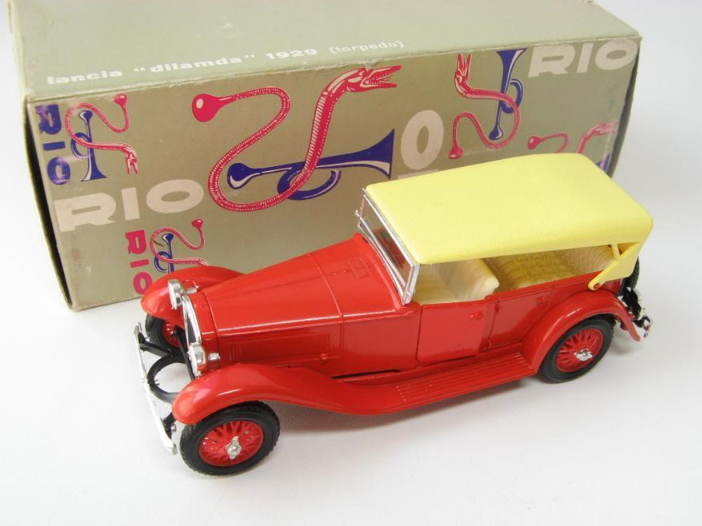 1:43 LANCIA Dilambda Torpedo (1929), red - RIO42