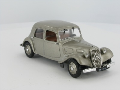 1:43 CITROEN Traction 11 BL Danemark (1946) - 6112576