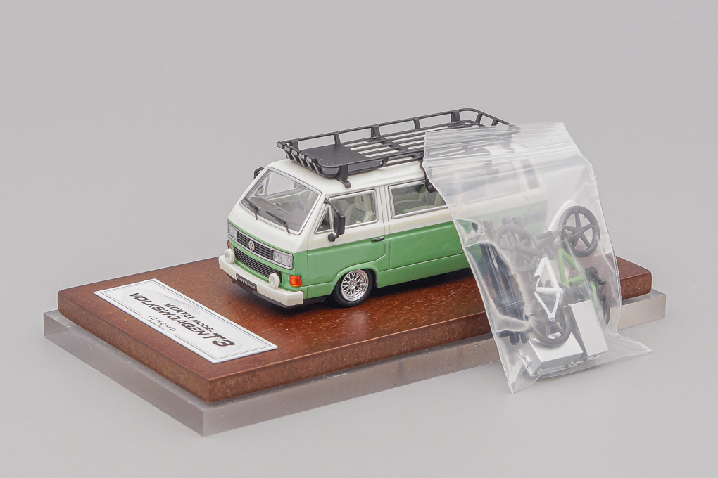 1:64 VOLKSWAGEN T3, green / cream - MT001
