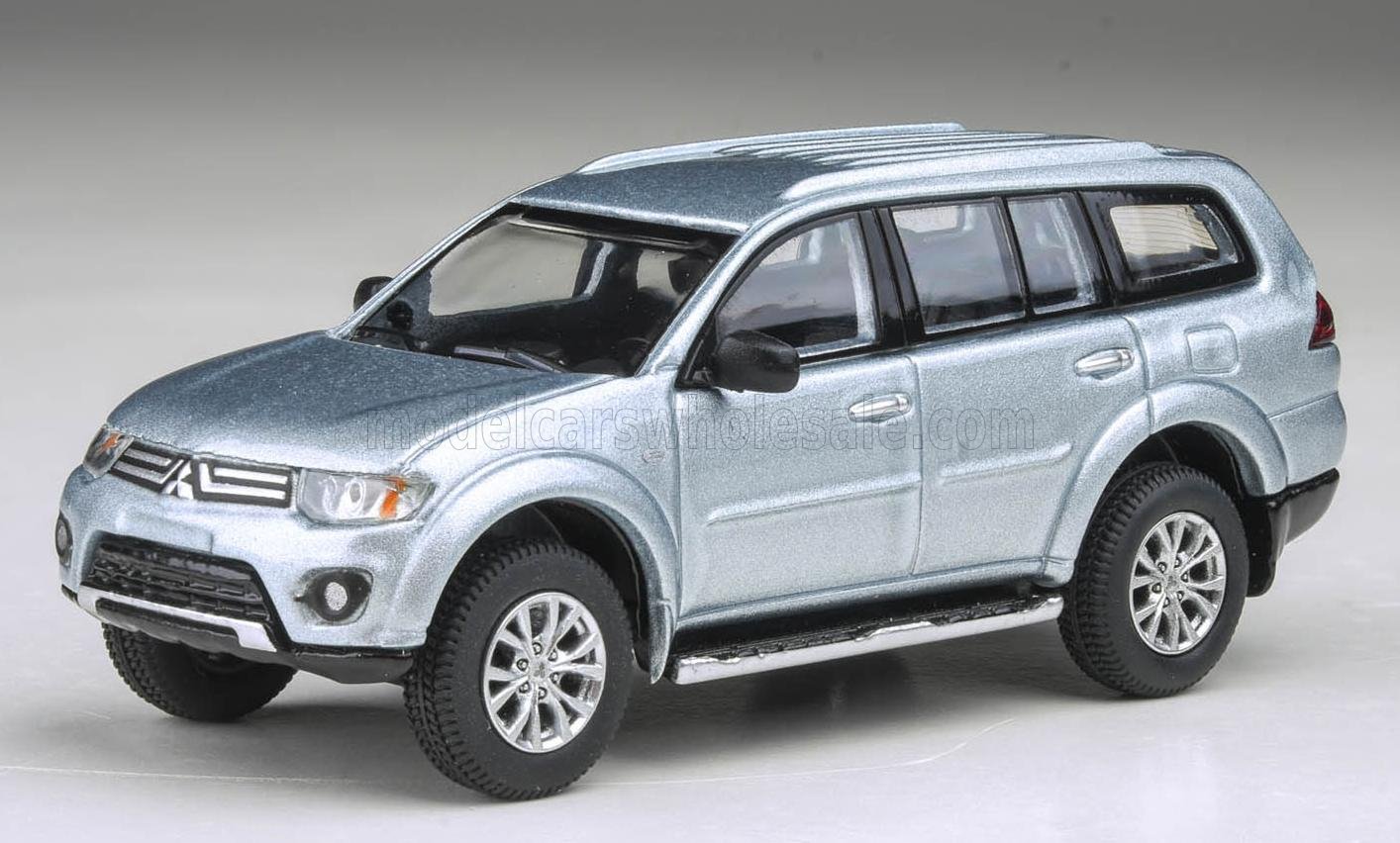 1:64 MITSUBISHI Pajero Sport LHD (2014), silver - PB-55882