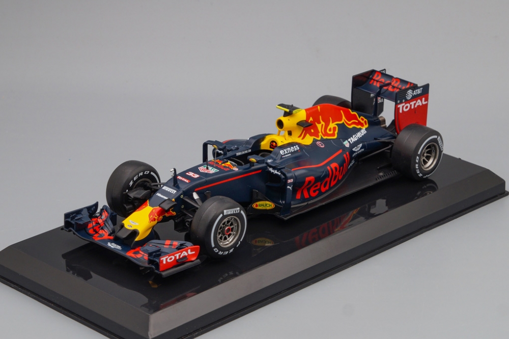 1:24 RED BULL RB12 Max Verstappen #33 2016, dark blue / yellow - PCL001