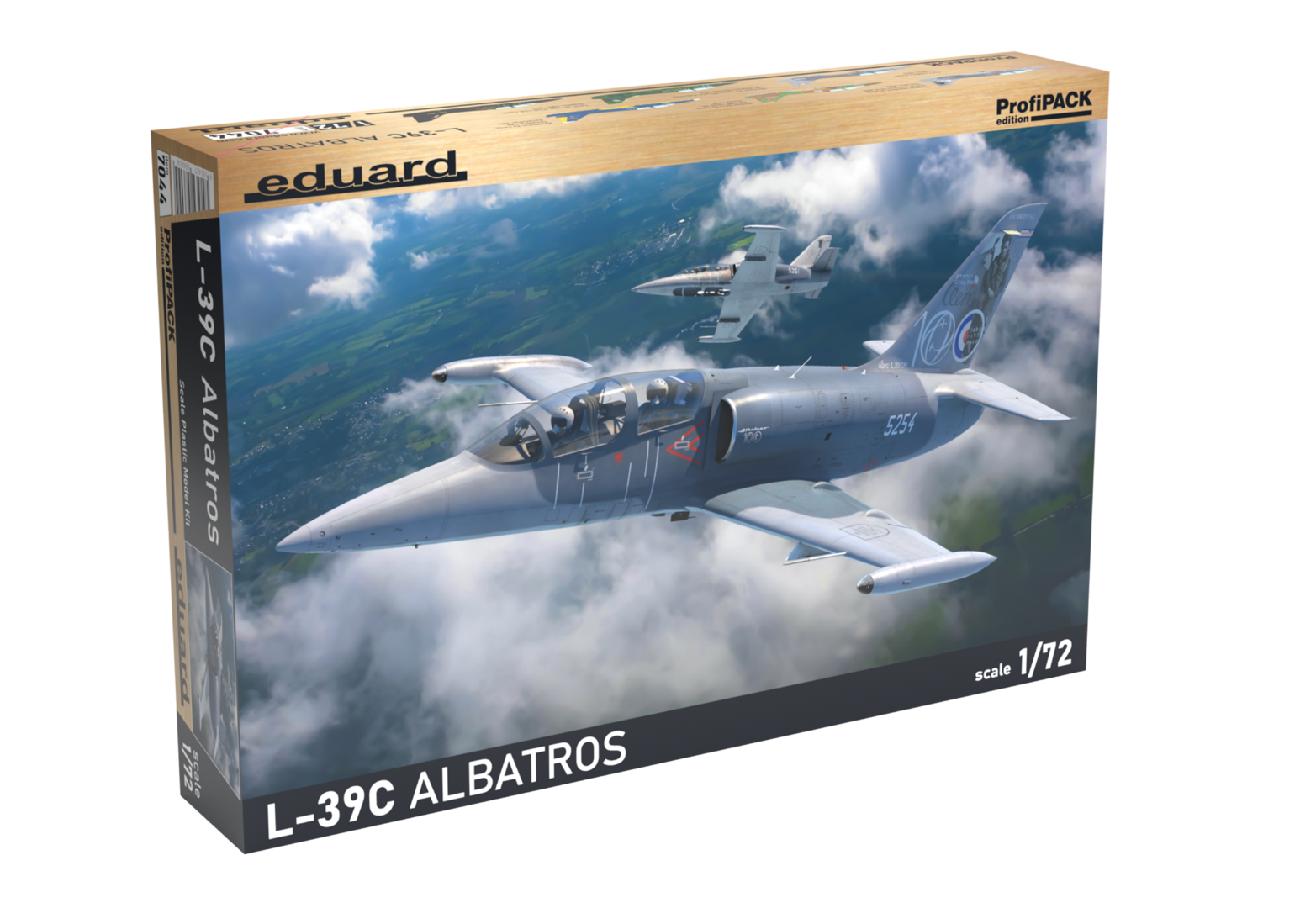 1:72 Сборная модель L-39C Albatros ProfiPACK Edition - 7044