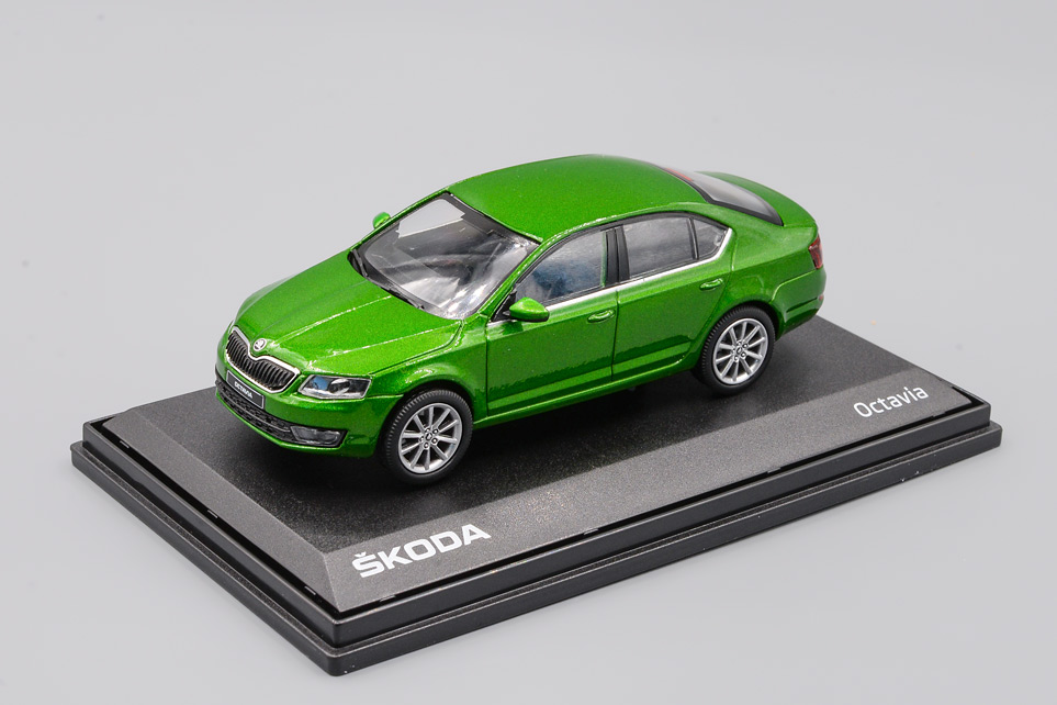 1:43 SKODA Octavia III (2012), Rallye Green Metallic - 026QA