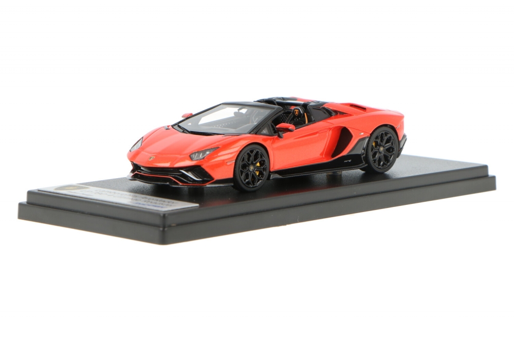 1:43 LAMBORGHINI Aventador Ultimae Roadster (Arancio Xanto) - LS532C