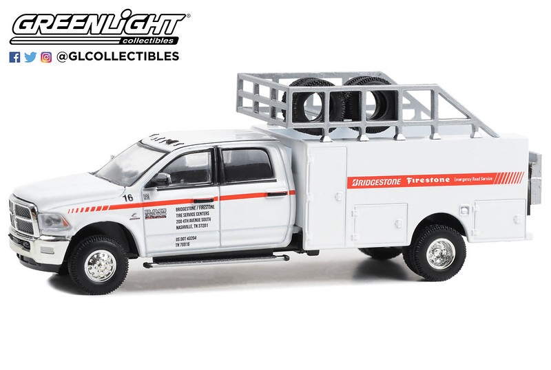 1:64 DODGE Ram 3500 машина шиномонтажа 'Firestone and Bridgestone Emergency Road Service' (2018) - 46130D