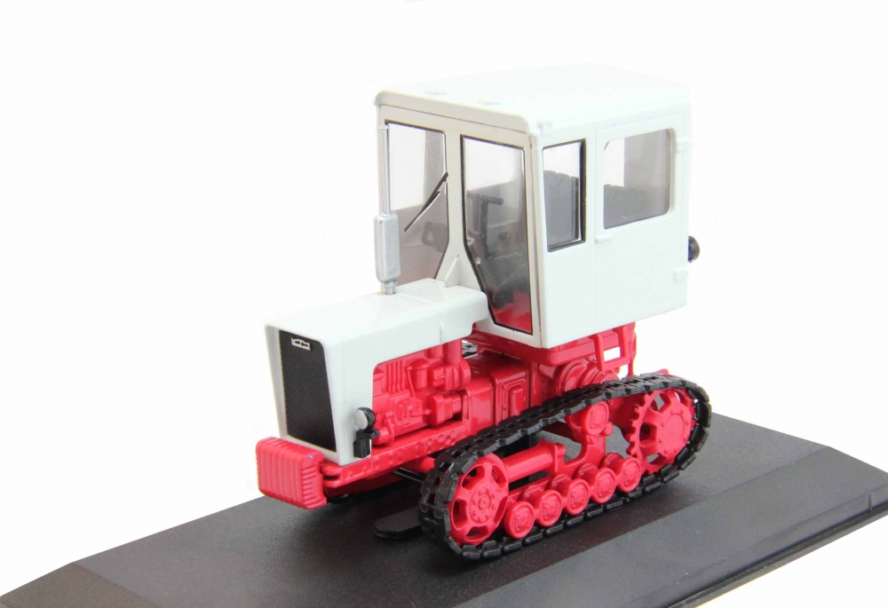 1:43 Т-70С, Тракторы 50, красно-белый - TRC050