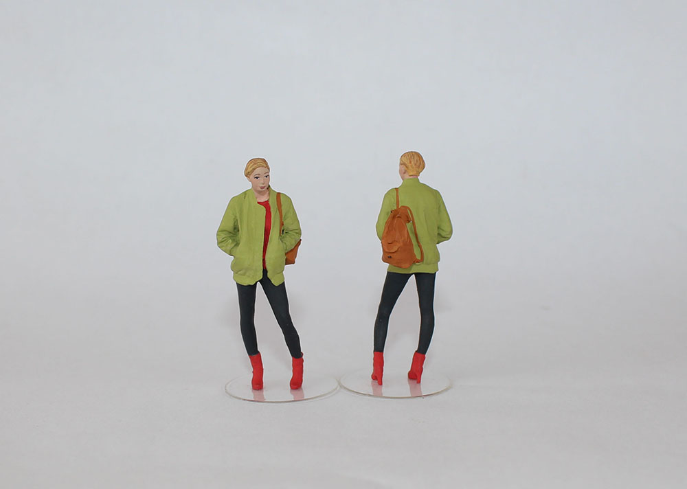 1:43 Фигурка Ирэн, 1 шт. - 43F69