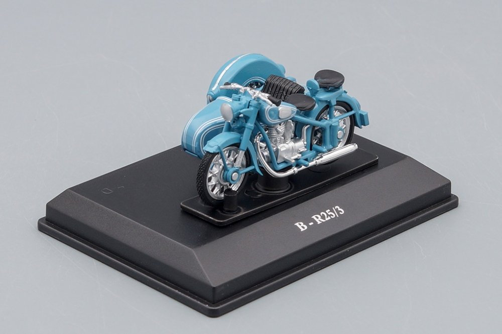 1:43 BMW R25/3 motorcycle with sidecar, light blue - 4-91943