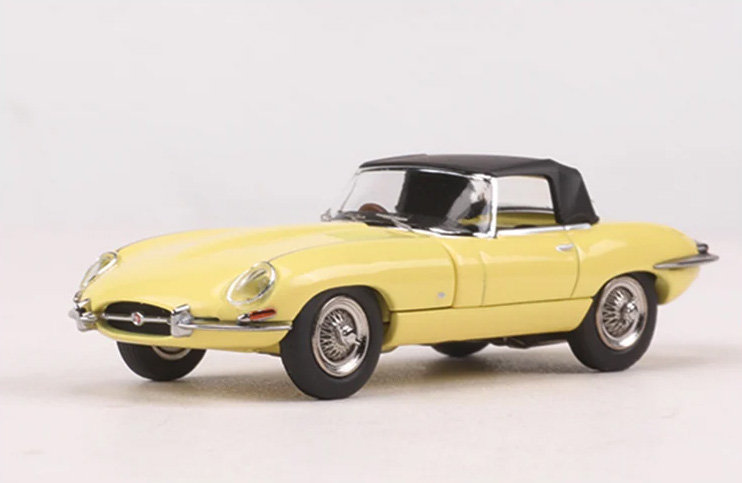 1:64 JAGUAR E-type Roadster (1961), yellow - 641241