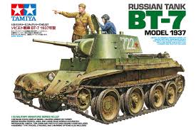 1:35 Сборная модель Советский танк БТ-7 (выпуск 1937 г), c фигурами командира танка и офицера, фототравление, наборные траки, 3 вар-та декалей - 35327