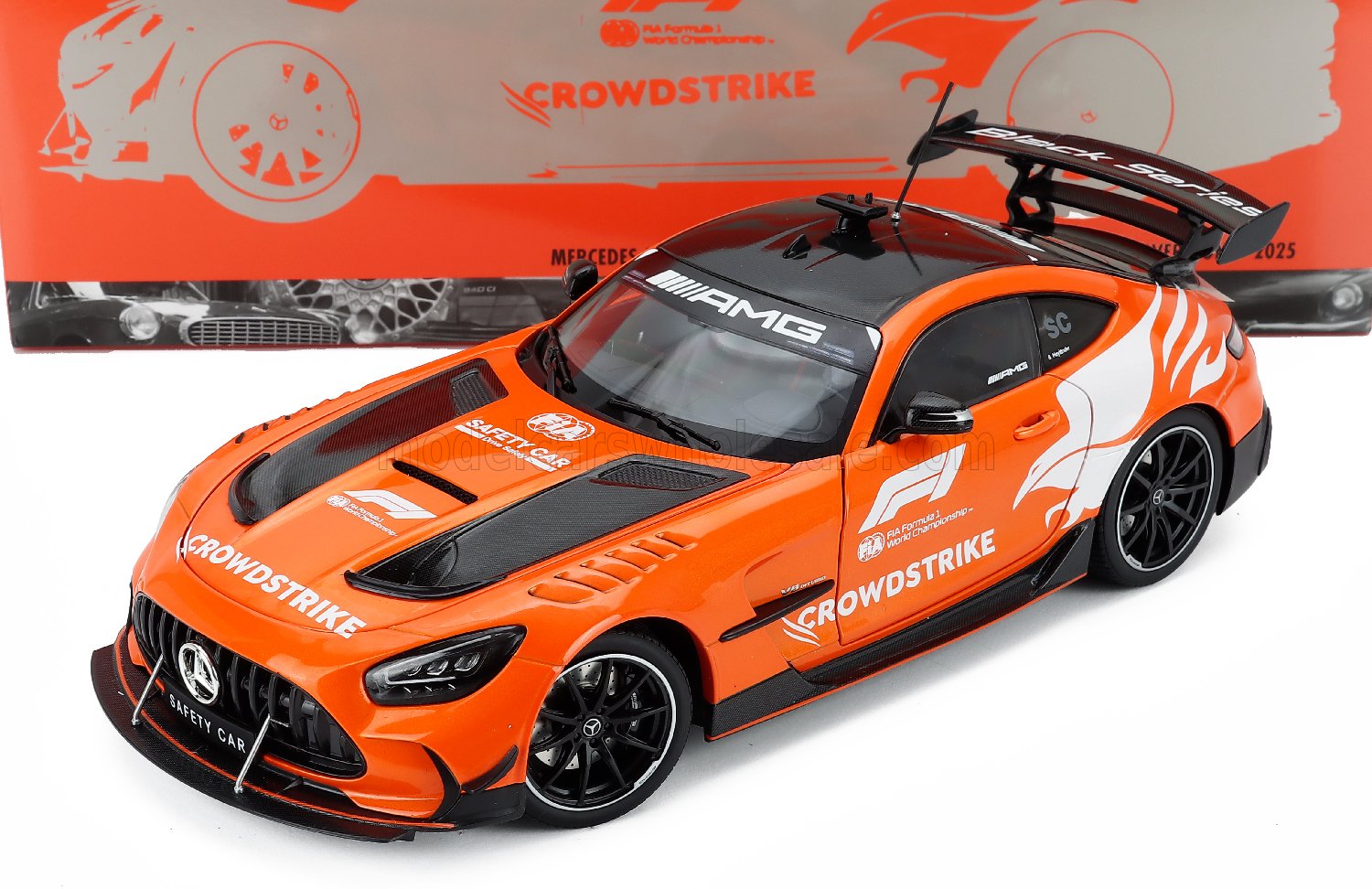 1:18 MERCEDES-BENZ Amg Gt V8 Black Series F1 Safety Car Crowdstrike British Silverstone Gp (2025) Bernd Maylander, Orange White Black - 110032092