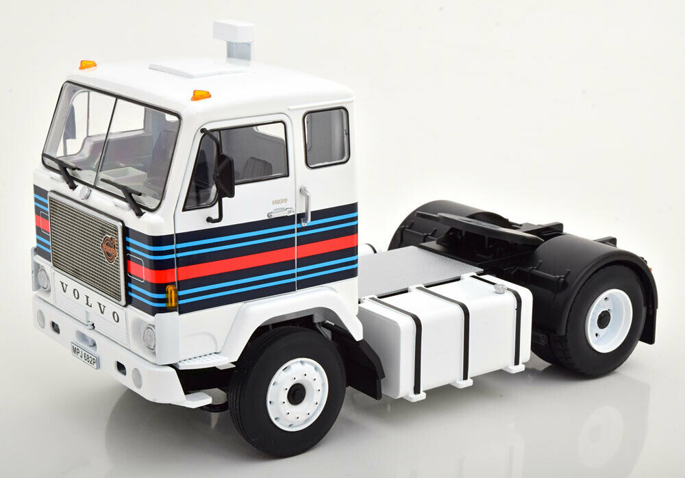 1:18 Volvo F88 Martini Racing-Team 1975 - RK180065