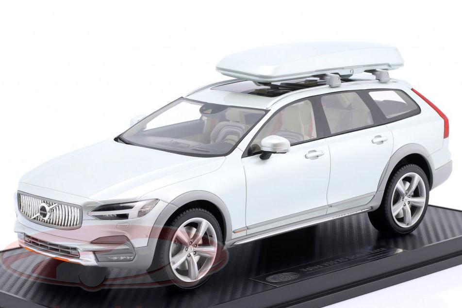 1:18 VOLVO V90 CC Ocean Race (2017), white - RM-0023
