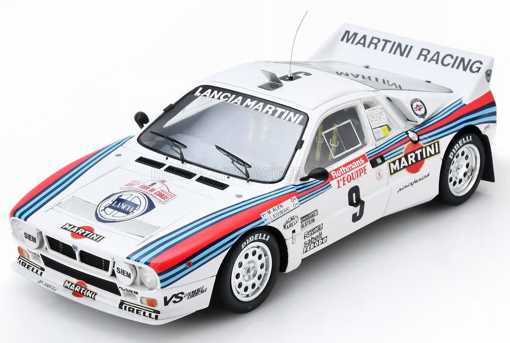 1:18 LANCIA 037 Martini Racing №9 Winner Rally Tour De Corse (1983) Markku Alen - Ilkka Kivimaki - 18S1209