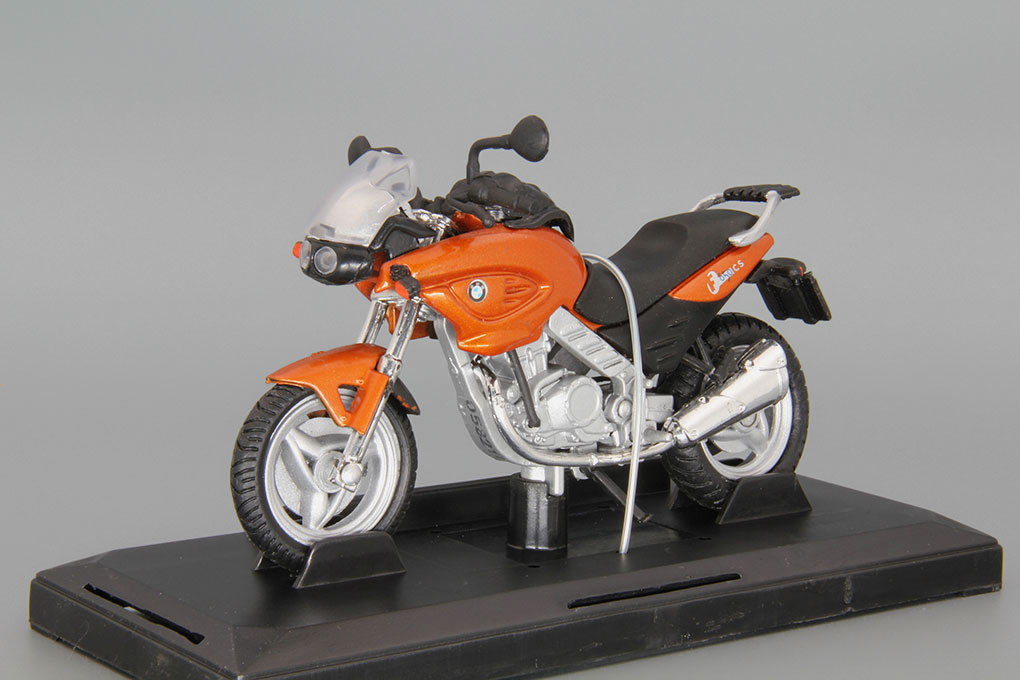 1:18 BMW F650CS, orange / black - 9981