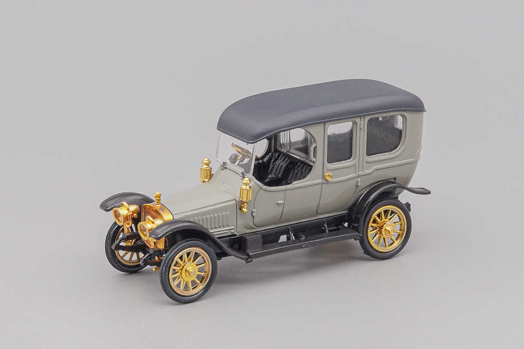1:43 (Б/У) РУССО-БАЛТ Лимузин, серый / черный - LOT01579