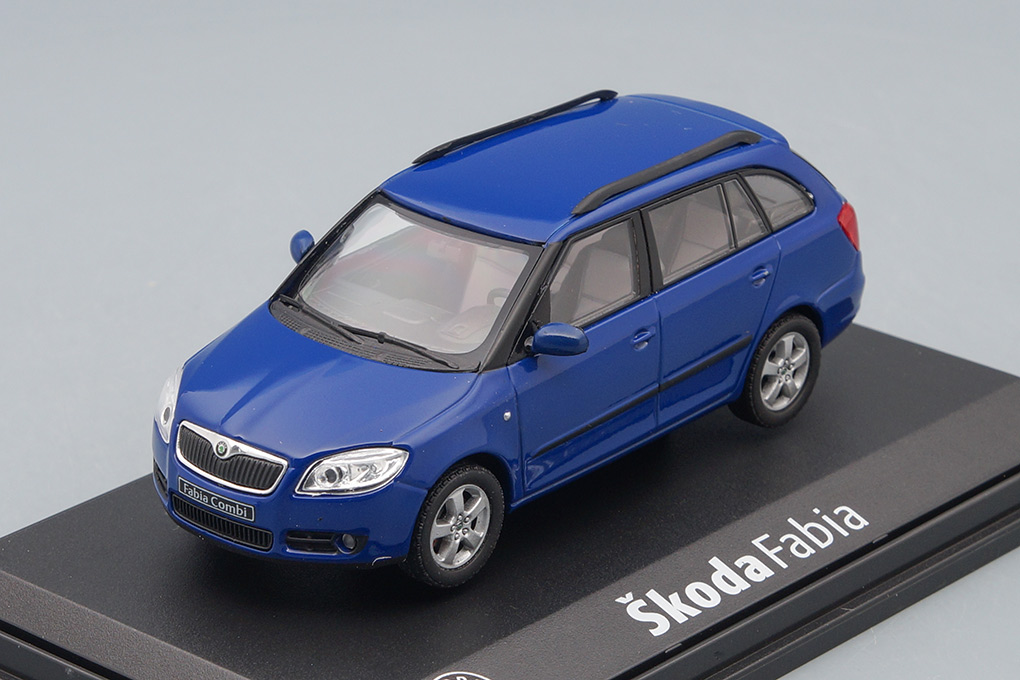 1:43 SKODA Fabia II Combi, Blue Dynamic Uni - 009L