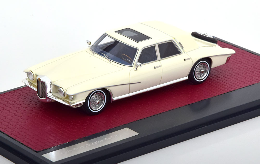 1:43 STUTZ Duplex Sedan (1971), white - MX41804-082