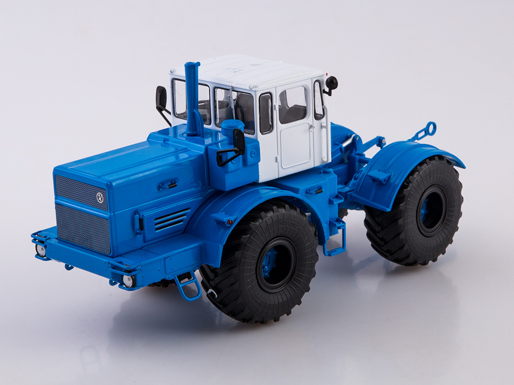1:43 Трактор K-701 Кировец, синий / белый - 103786