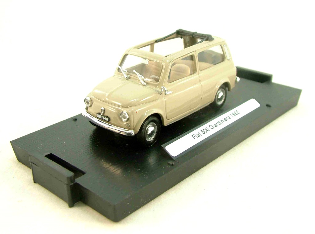 1:43 FIAT 500 Giardiniera (1965), песочный - SPC185381