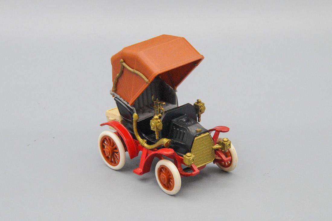 1:43 MERCEDES-BENZ (1901), red/black - SF-15