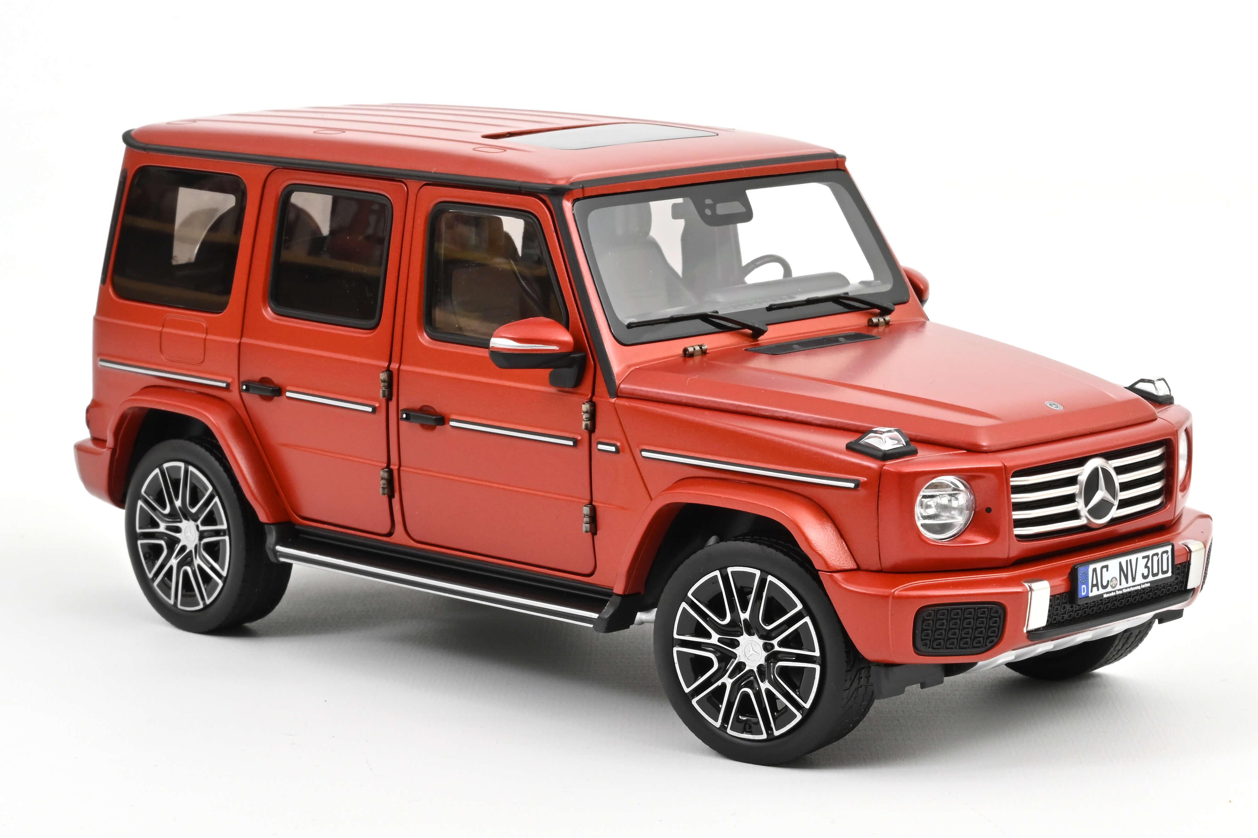 1:18 MERCEDES-BENZ G-class 4x4 (W465) (2024), Copper Orange Matt - 183033