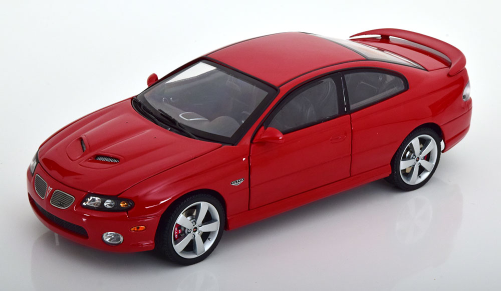 1:18 PONTIAC GTO (2006), red - GMP-18980