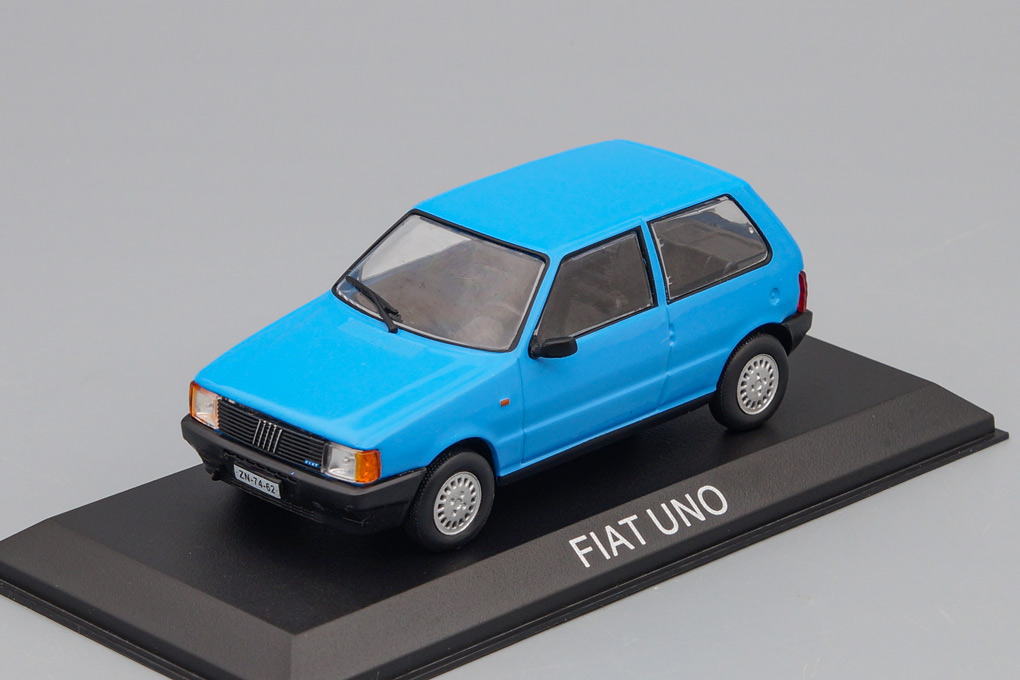 1:43 FIAT Uno, Legendarni automobily minule ery 70, blue - LAME070