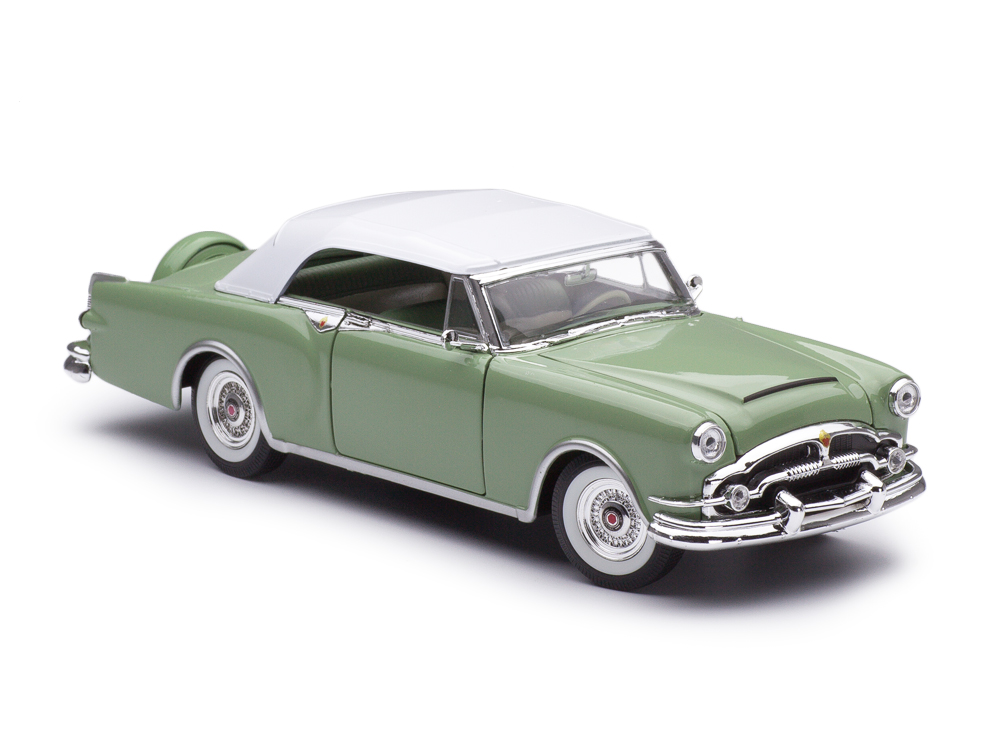 1:24 PACKARD Caribbean Cabriolet Closed (1953), Light Green - 24016HGN