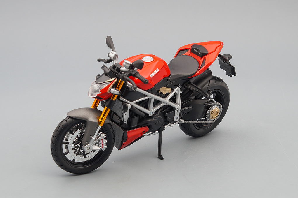 1:12 DUCATI mod. Streetfighter S, black / red - 11843