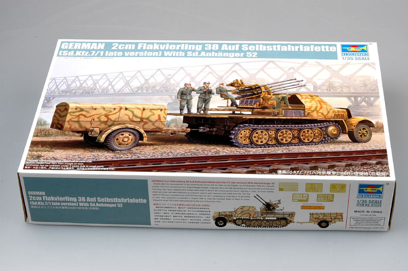 1:35 Сборная модель Немецкая ЗСУ 2cm Flak 38 на базе Selbstfahrlafette (Sd.Kfz.7/1) - 01524