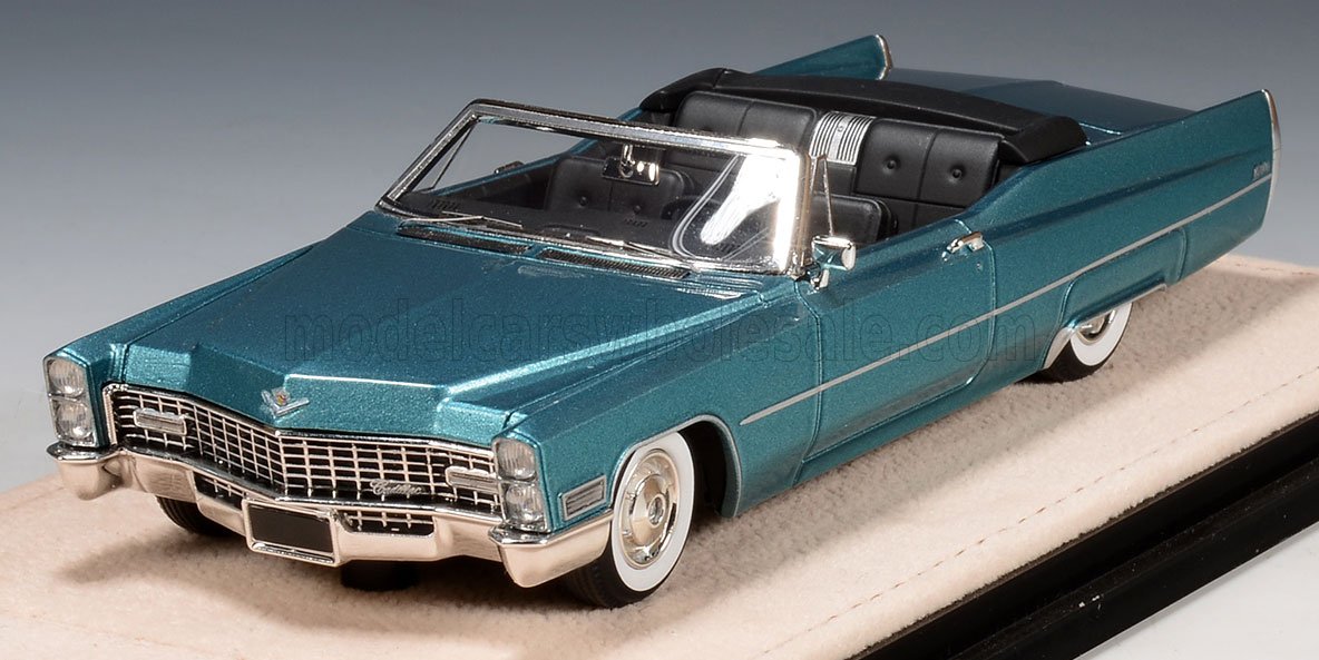 1:43 CADILLAC DE VILLE Cabriolet Open (1967), capri aqua - STM67703