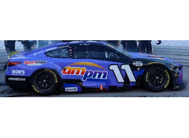 1:64 Toyota Camry XSE #11 Denny Hamlin *ampm*, blue - W112561APMDHC