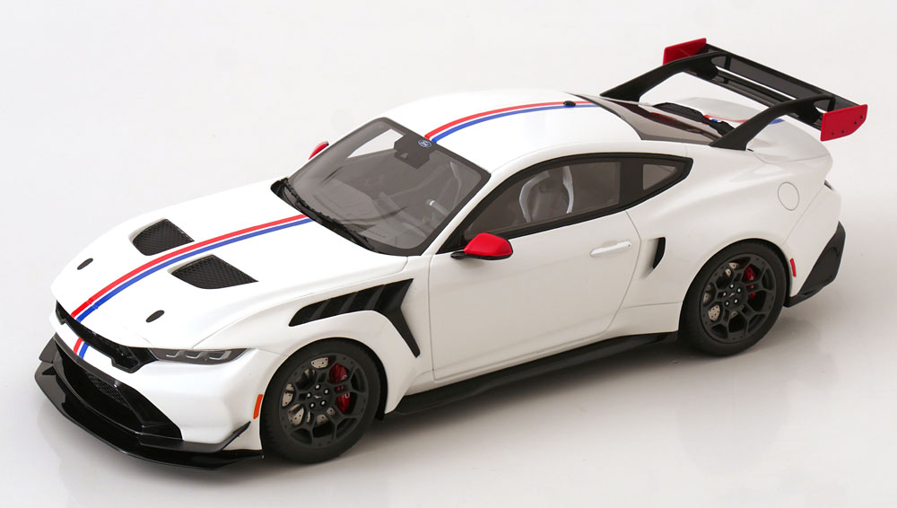 1:18 FORD Mustang GTD Spirit of America (2025), white red blue - GT956