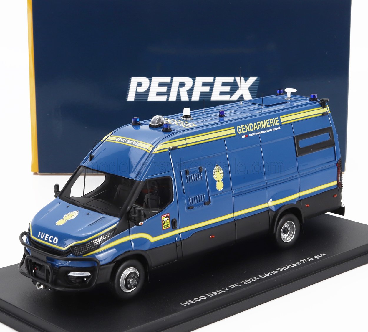 1:43 IVECO FIAT Daily Van Long Gendarmerie Pc Police (2024), Blue Yellow - PE750