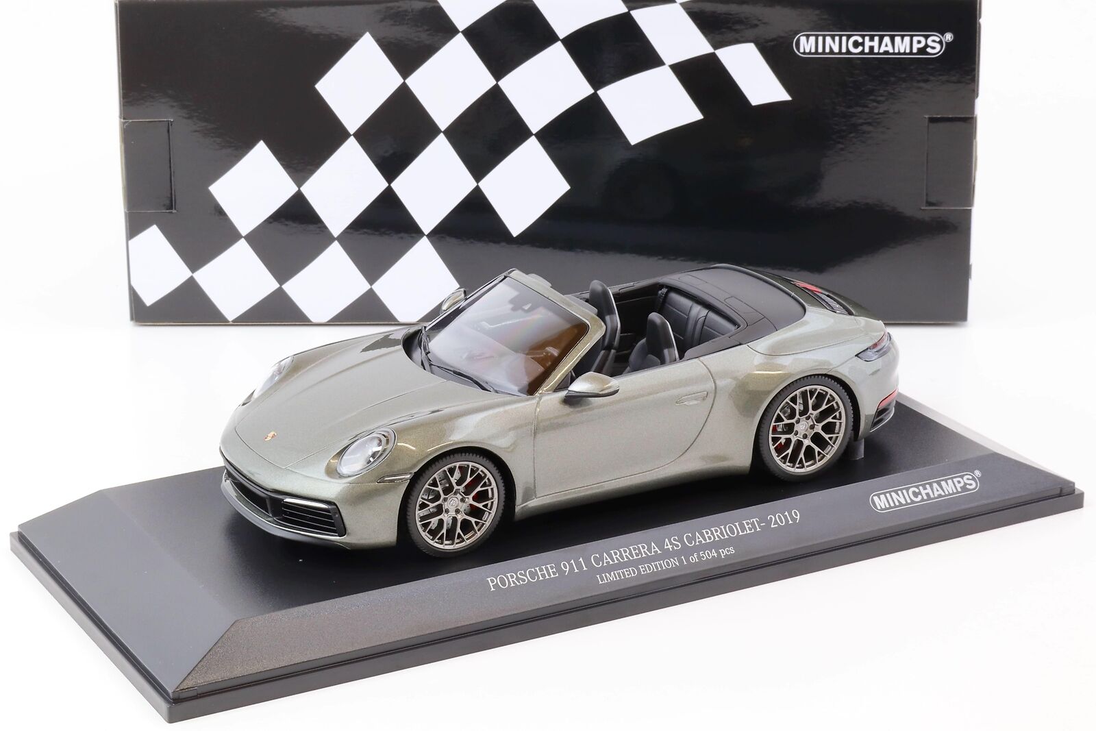 1:18 PORSCHE 911 Carrera 4S Cabriolet (2019), green - 155067337