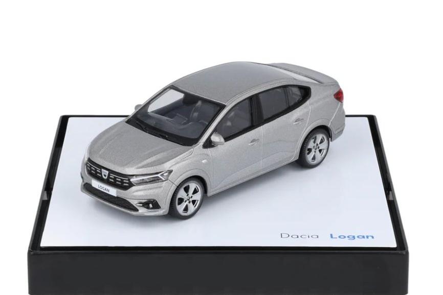 1:43 Dacia Logan 2021, silver - REN80