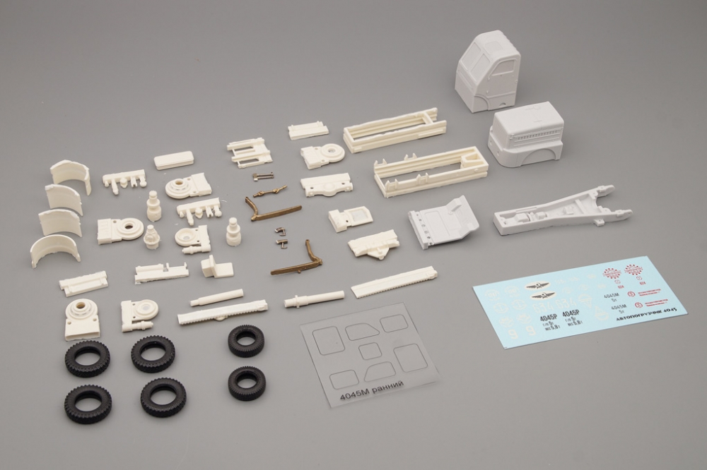 1:43 Сборная модель Автопогрузчик 4045М ранний - STM22К